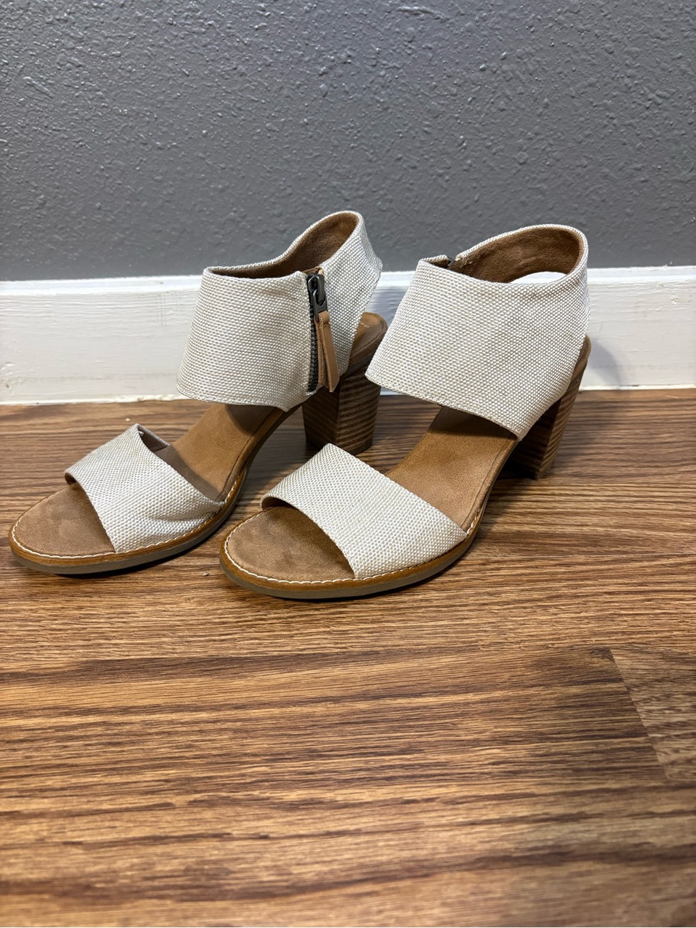 TOMS Majorca Cutout Sandals - Natural Yarn Dye
